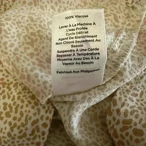 TALBOTS PEBBLED DOT RUFFLE SHELL - Picture 11 of 13